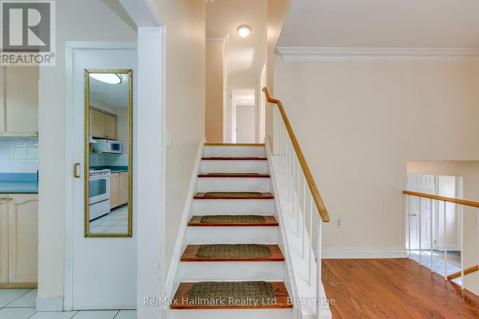 235 Tweedsdale Crescent, Oakville, Ontario  L6L 4P8 - Photo 18 - W13699396