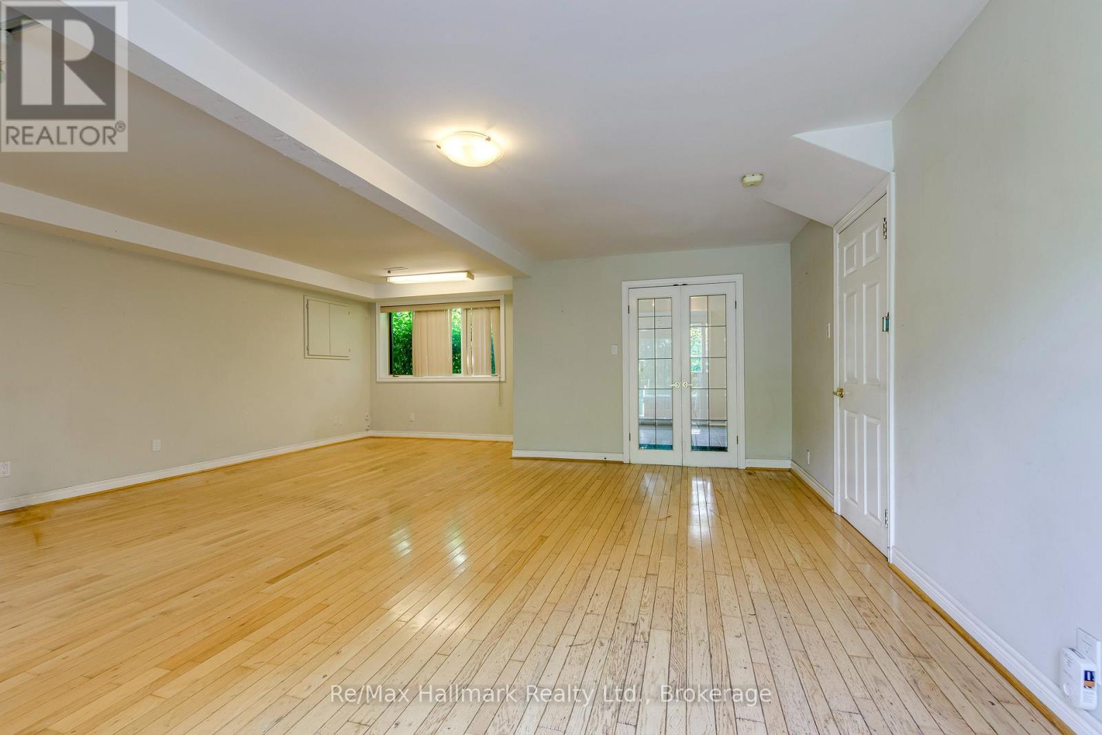 235 Tweedsdale Crescent, Oakville, Ontario  L6L 4P8 - Photo 6 - W13699396