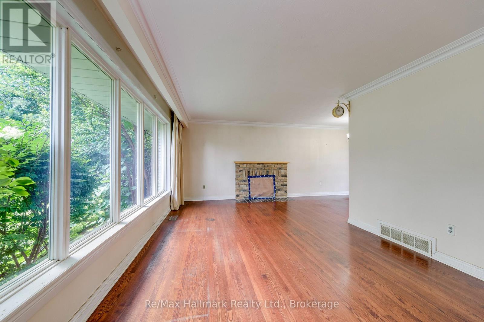 235 Tweedsdale Crescent, Oakville, Ontario  L6L 4P8 - Photo 9 - W13699396