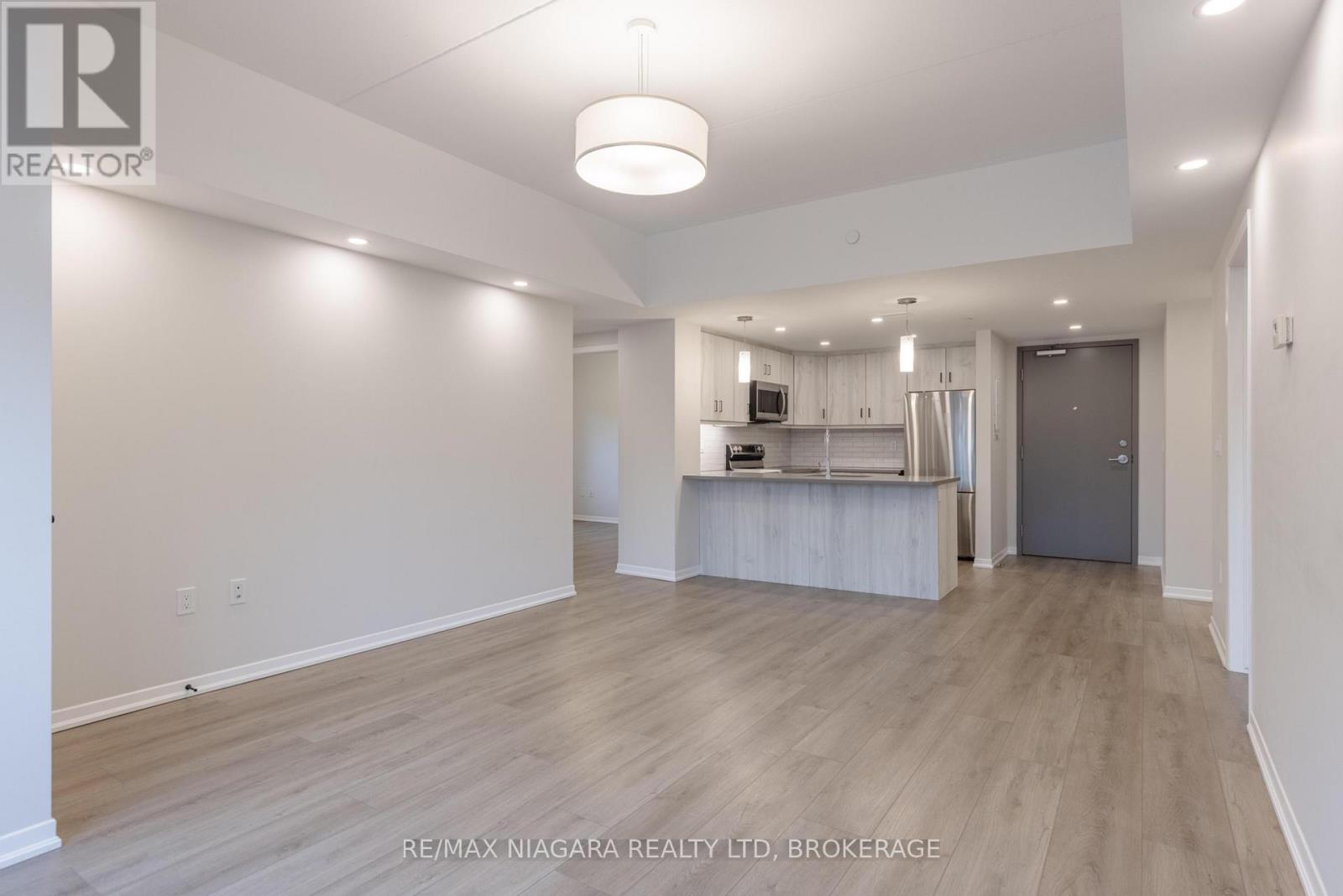 101 - 3998 Victoria Avenue, Lincoln (Lincoln-Jordan/vineland), Ontario  L0R 2C0 - Photo 10 - X13699538