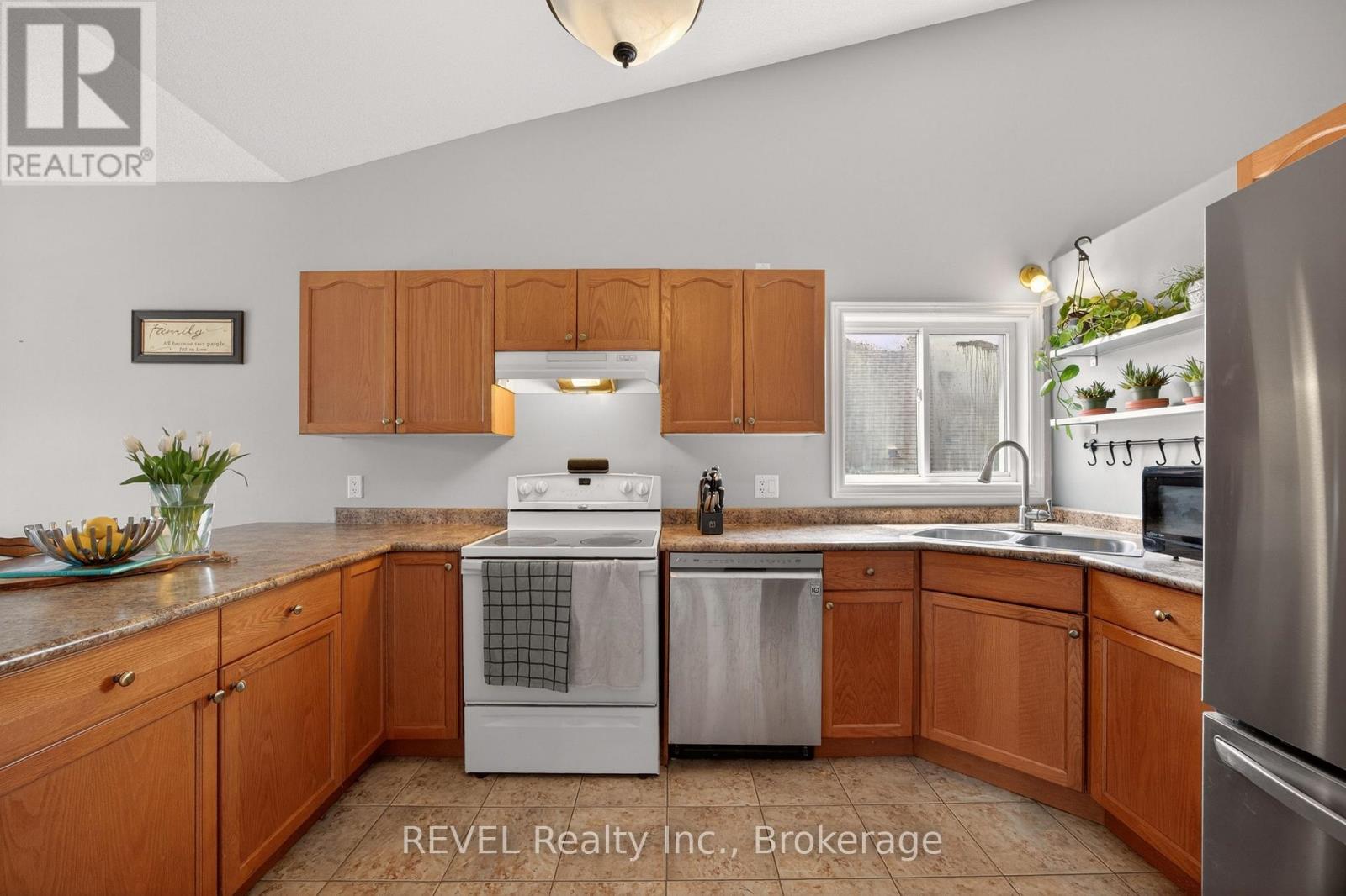 126 Westland Street, St. Catharines, Ontario  L2S 4E2 - Photo 14 - X13699600