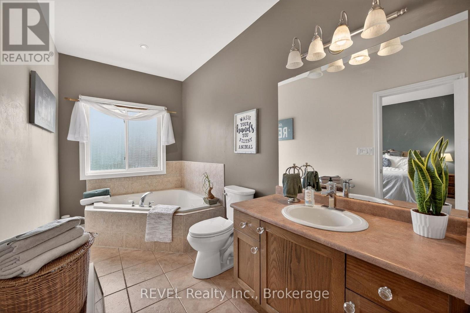126 Westland Street, St. Catharines, Ontario  L2S 4E2 - Photo 21 - X13699600