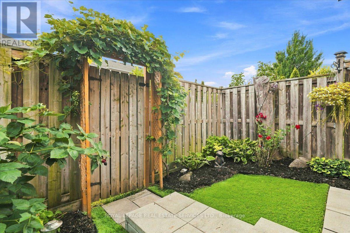 3 - 2970 Berwick Drive, Burlington, Ontario  L7M 4W3 - Photo 35 - W13699044