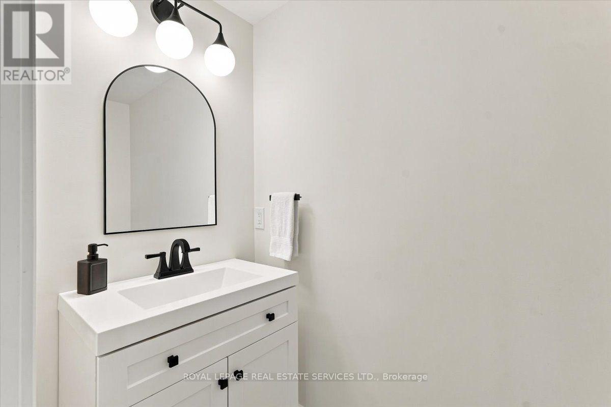 3 - 2970 Berwick Drive, Burlington, Ontario  L7M 4W3 - Photo 31 - W13699044