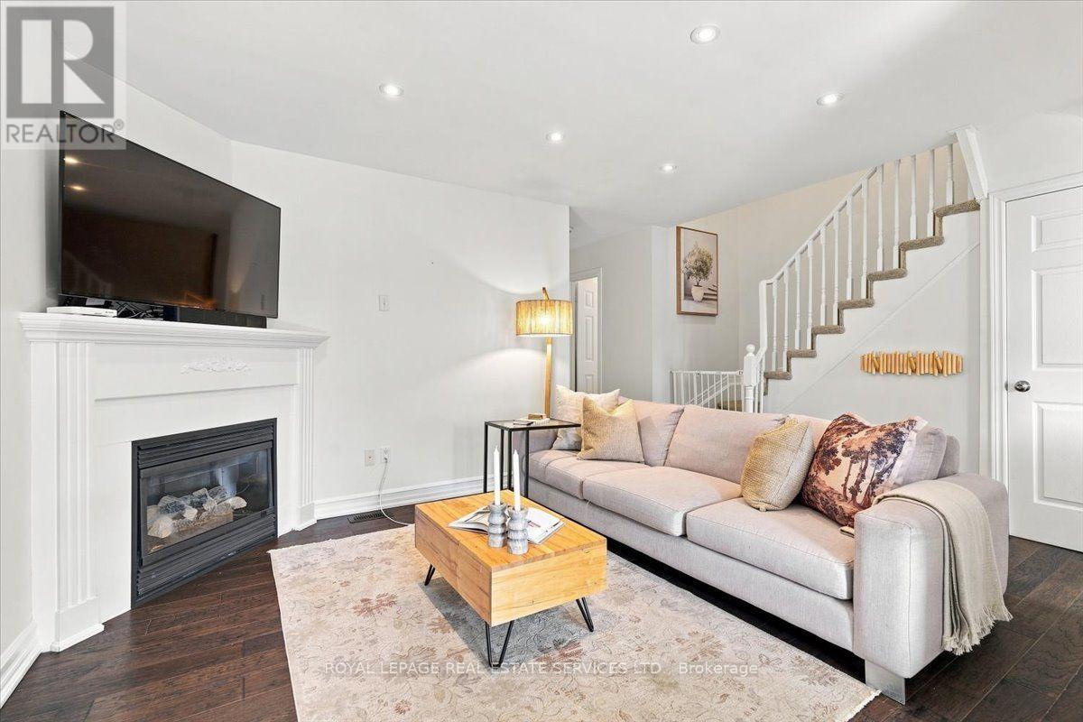 3 - 2970 Berwick Drive, Burlington, Ontario  L7M 4W3 - Photo 6 - W13699044