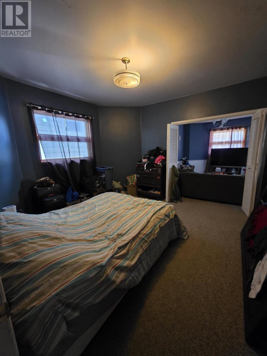 193 Park St. Street, Sydney, Nova Scotia  B1P 4W7 - Photo 3 - 202613956