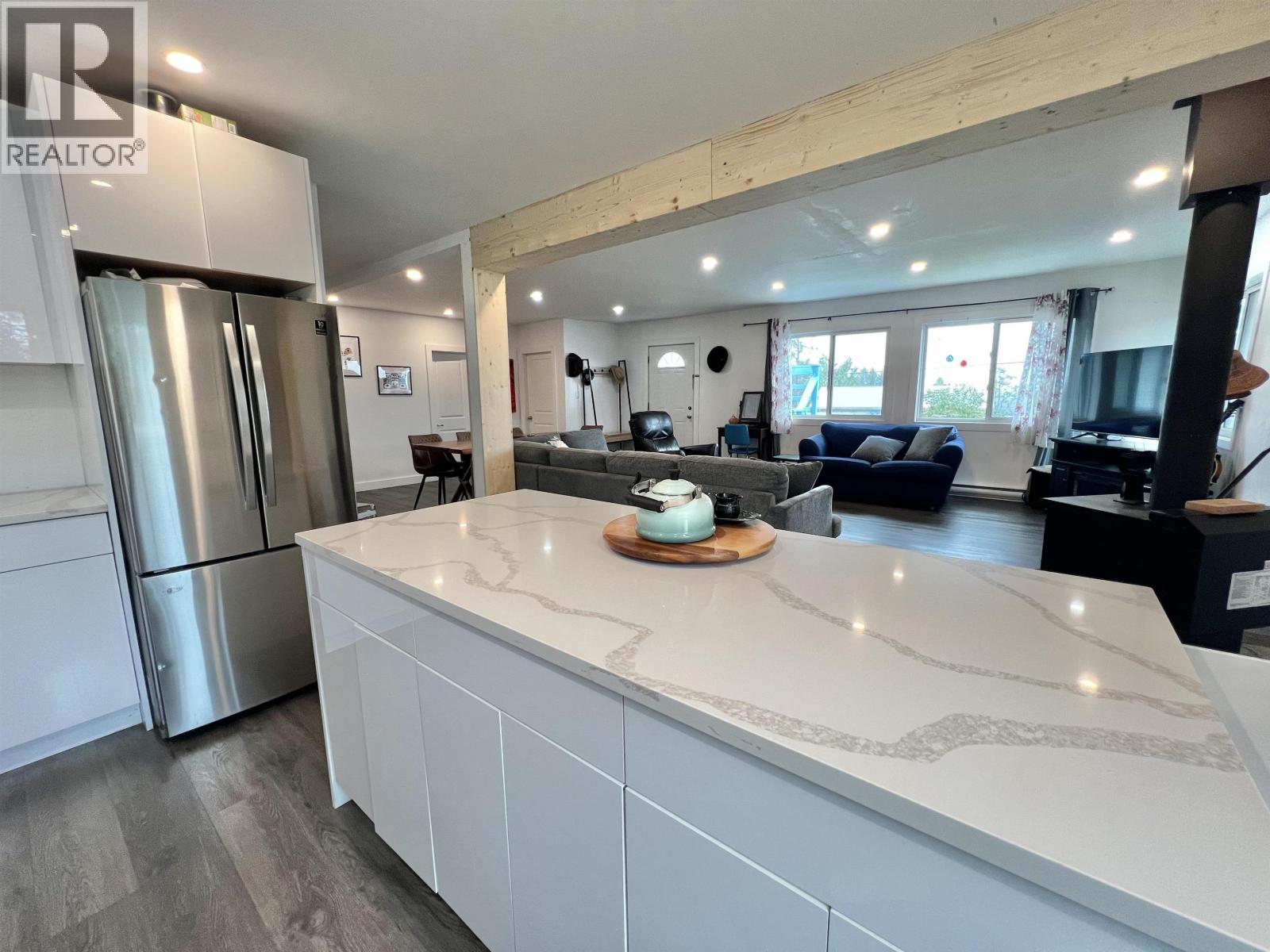 743 Evergreen Drive, Port Edward, British Columbia  V0V 1G0 - Photo 2 - R3157804