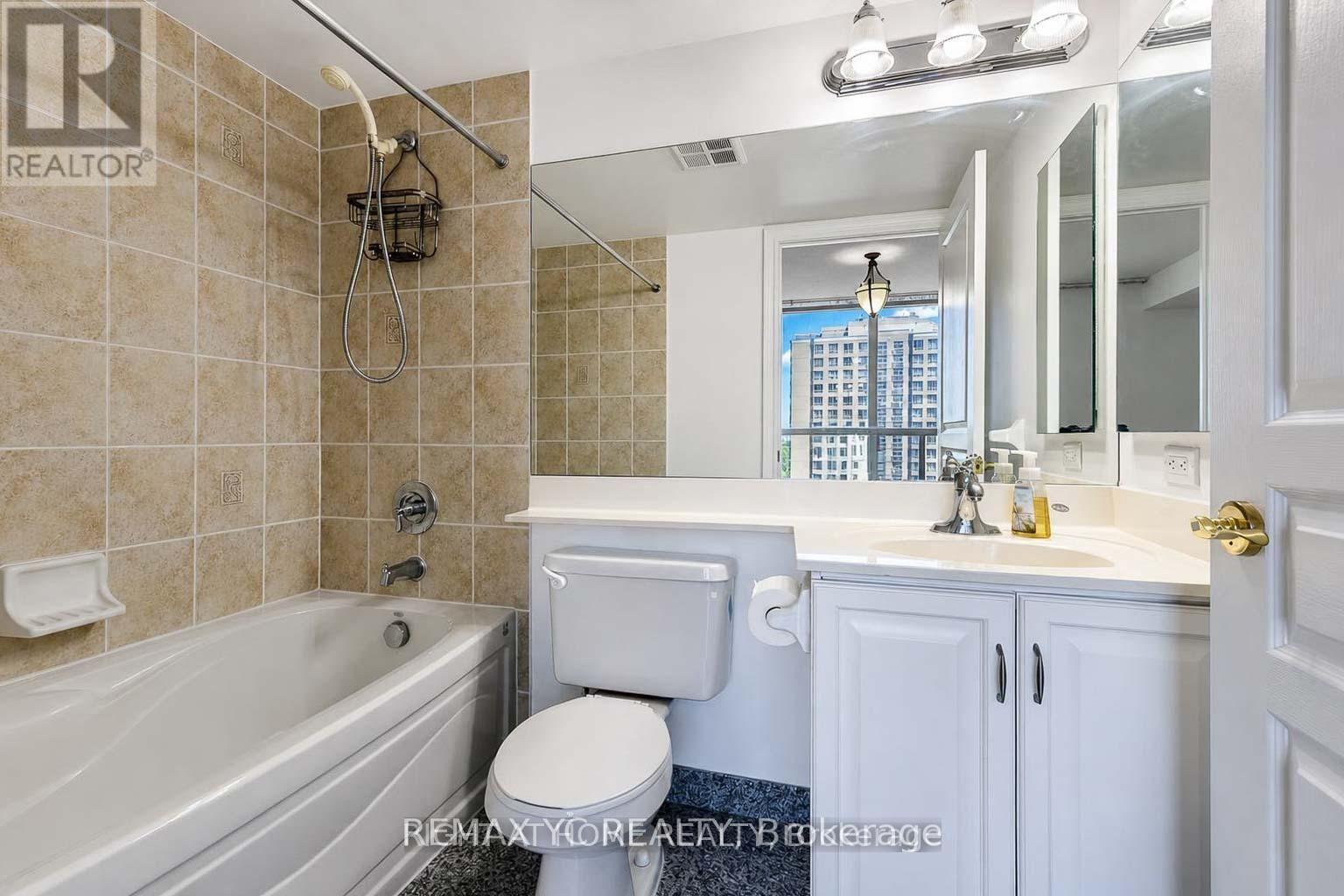 1405 - 10 Northtown Way, Toronto, Ontario  M2N 7L4 - Photo 12 - C13699434