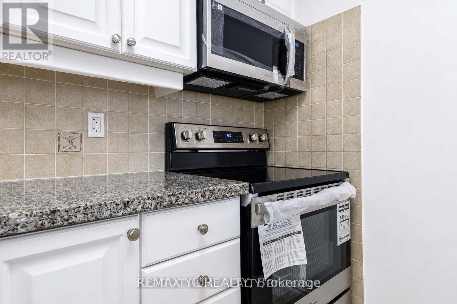 1405 - 10 Northtown Way, Toronto, Ontario  M2N 7L4 - Photo 17 - C13699434