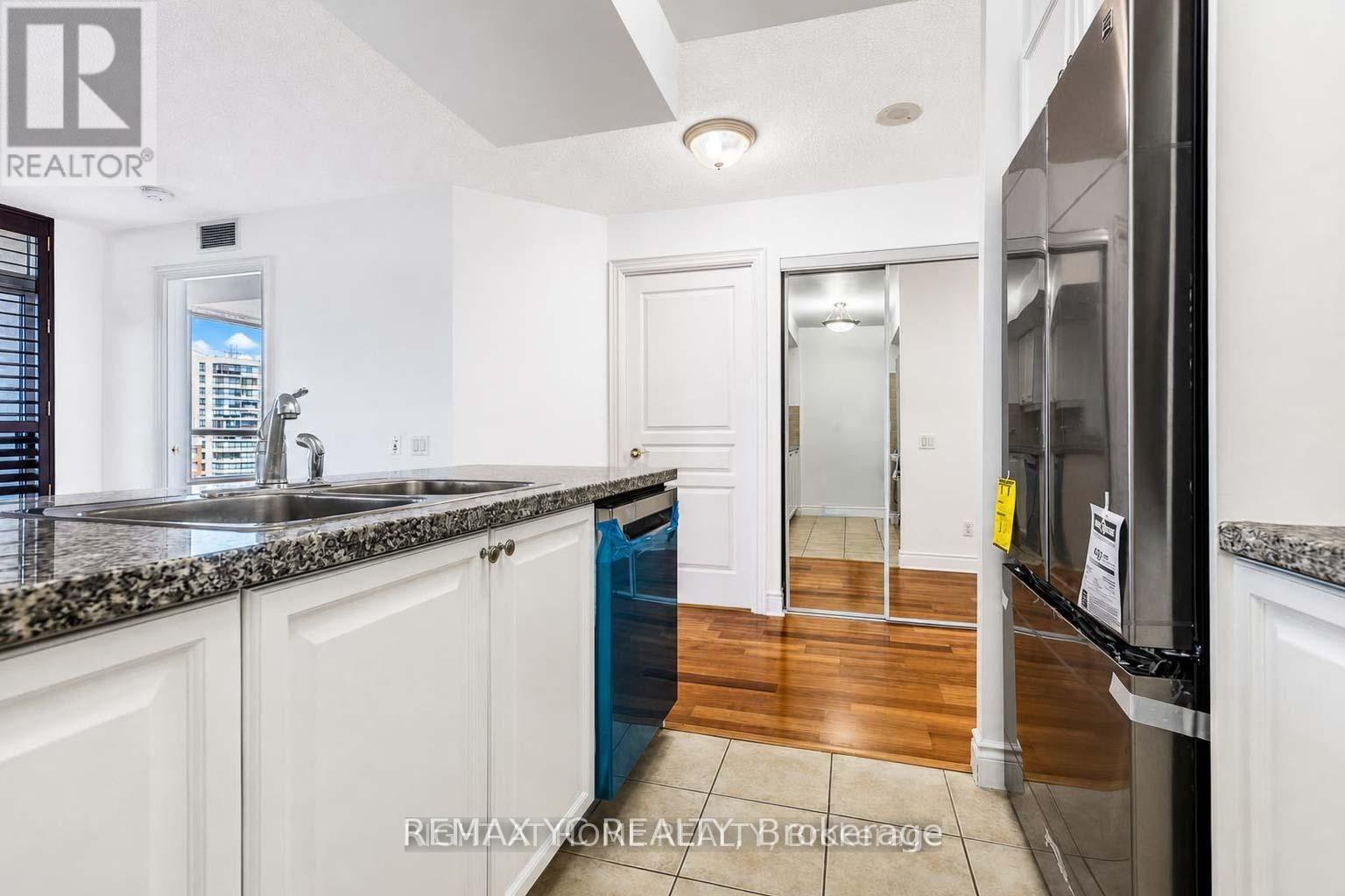 1405 - 10 Northtown Way, Toronto, Ontario  M2N 7L4 - Photo 18 - C13699434