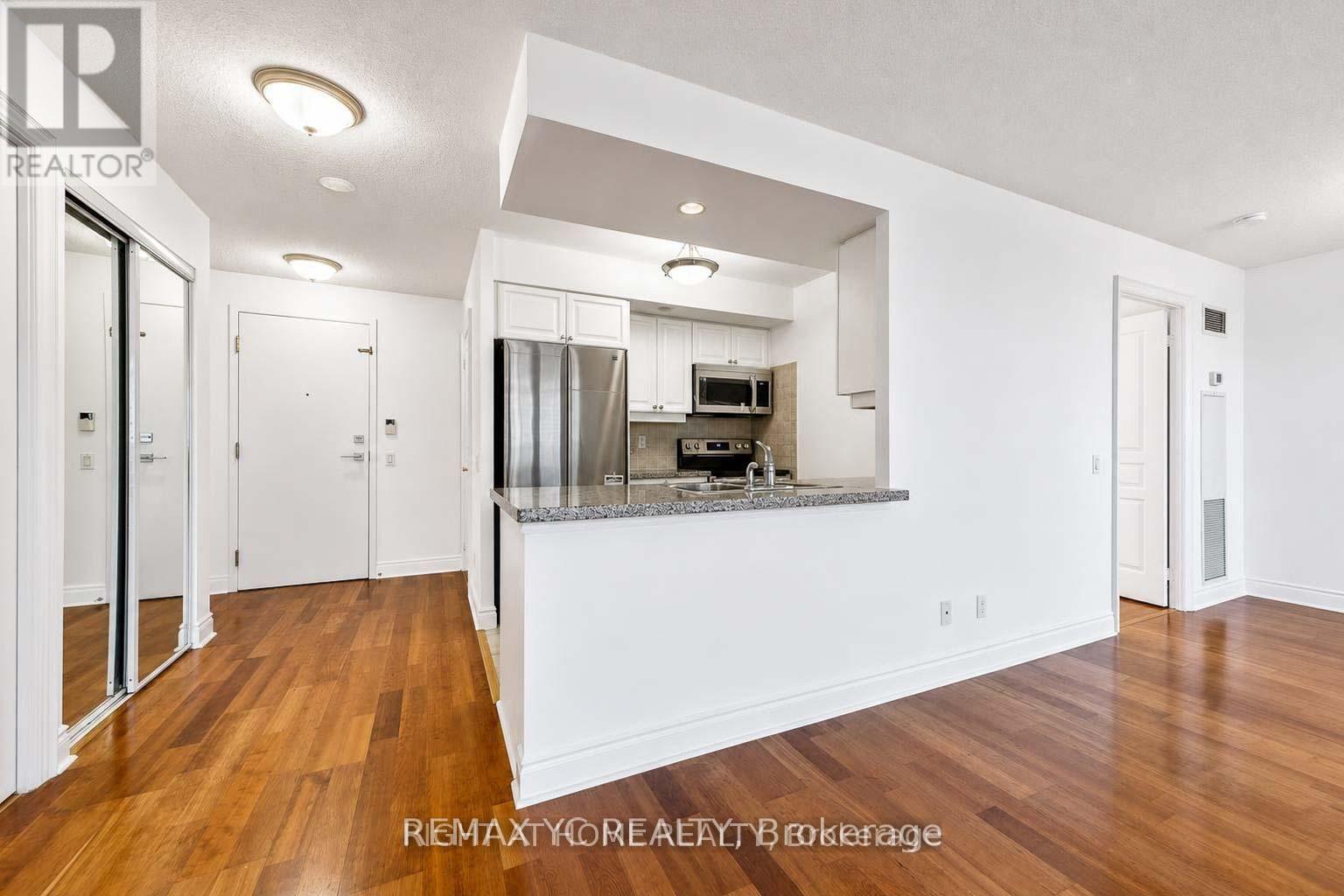 1405 - 10 Northtown Way, Toronto, Ontario  M2N 7L4 - Photo 4 - C13699434