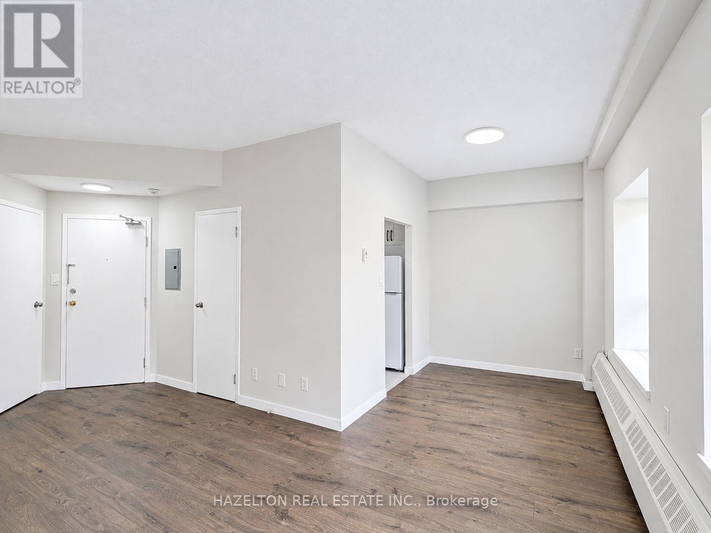 102 - 57 Parkwoods Village Drive, Toronto, Ontario  M3A 2X3 - Photo 3 - C13699482