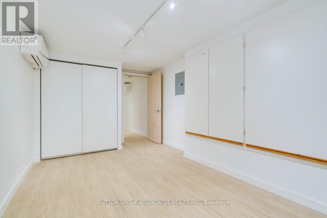 Lower - 477 Brunswick Avenue, Toronto, Ontario M5R 2Z6 - Photo 12 - C13699512