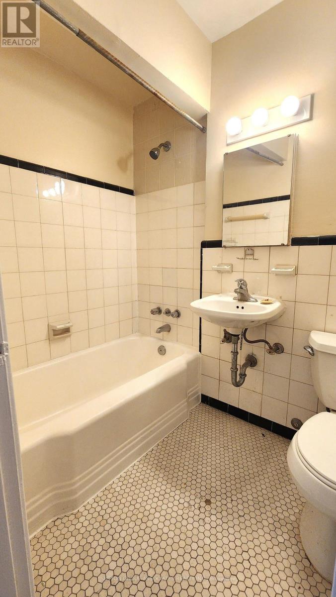 106 - 375 Westmount Avenue, Toronto, Ontario M6E 3N3 - Photo 10 - C13699528
