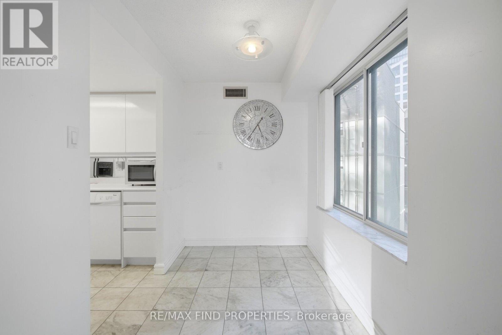 1203 - 33 University Avenue, Toronto, Ontario  M5J 2S7 - Photo 13 - C13699566