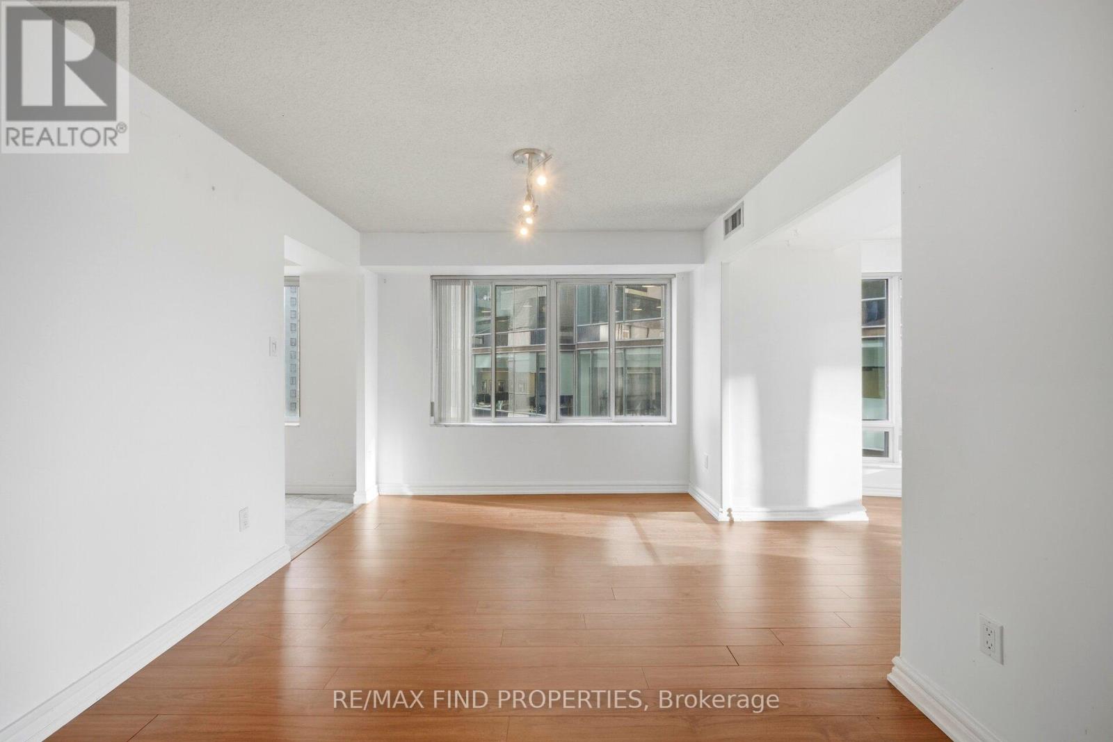 1203 - 33 University Avenue, Toronto, Ontario  M5J 2S7 - Photo 16 - C13699566