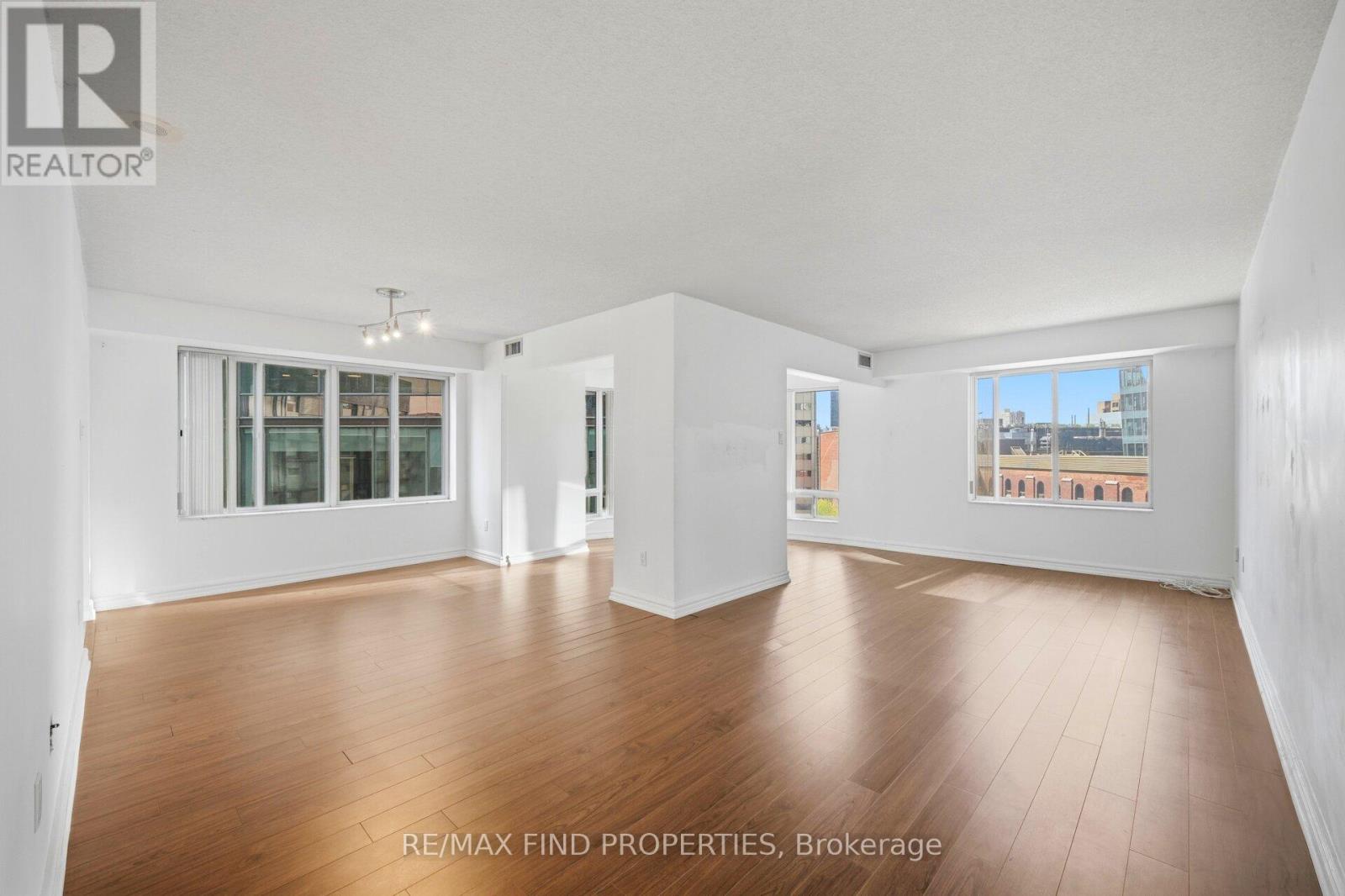 1203 - 33 University Avenue, Toronto, Ontario  M5J 2S7 - Photo 17 - C13699566