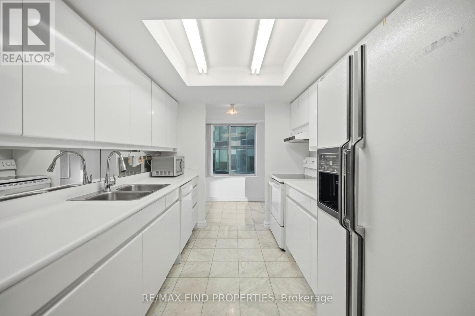 1203 - 33 University Avenue, Toronto, Ontario  M5J 2S7 - Photo 8 - C13699566