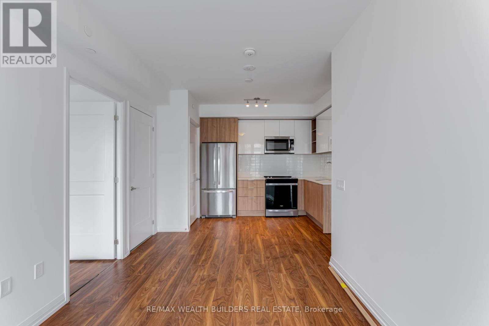 2520 - 50 Dunfield Avenue, Toronto, Ontario  M4S 3A4 - Photo 11 - C13699614