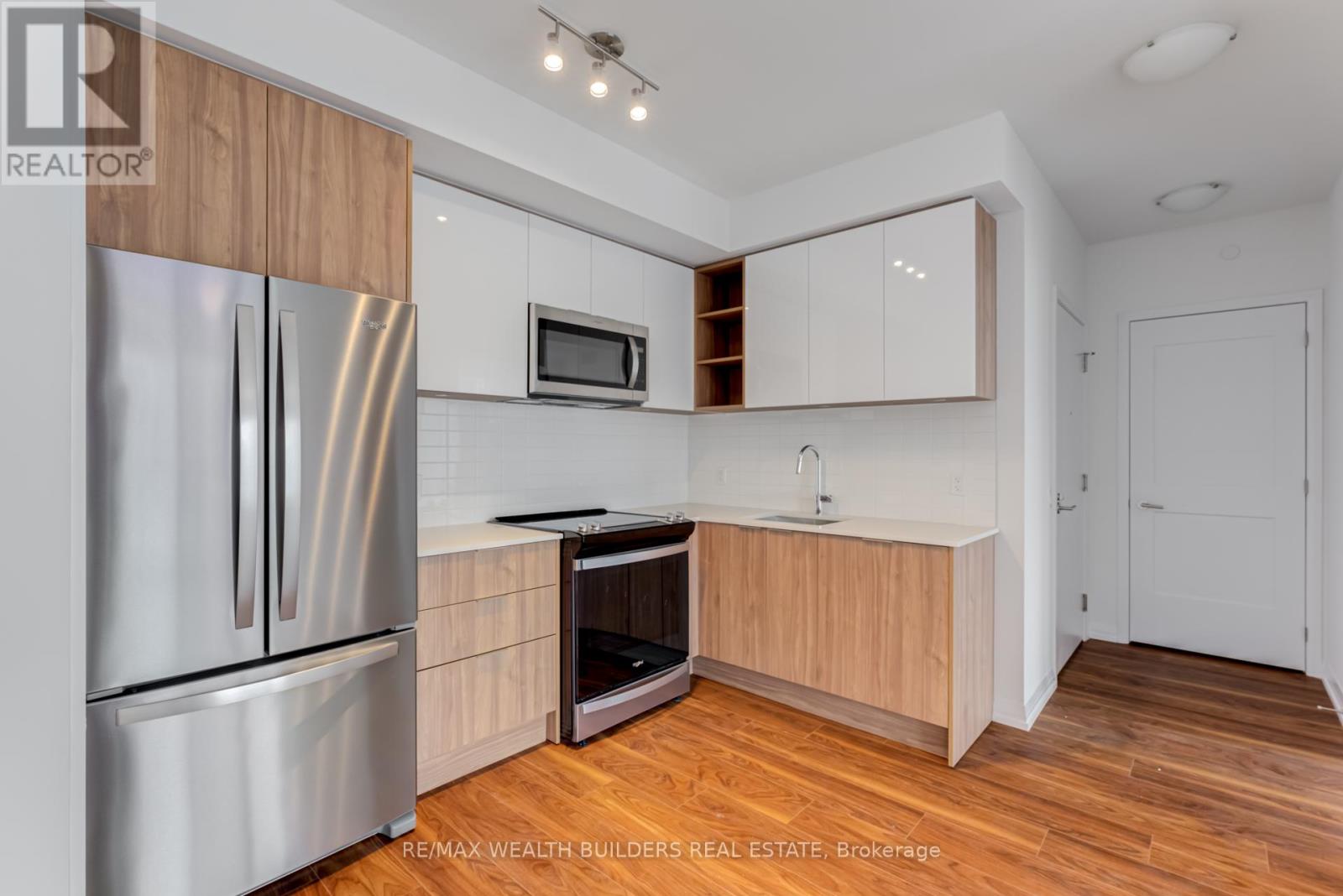 2520 - 50 Dunfield Avenue, Toronto, Ontario  M4S 3A4 - Photo 13 - C13699614