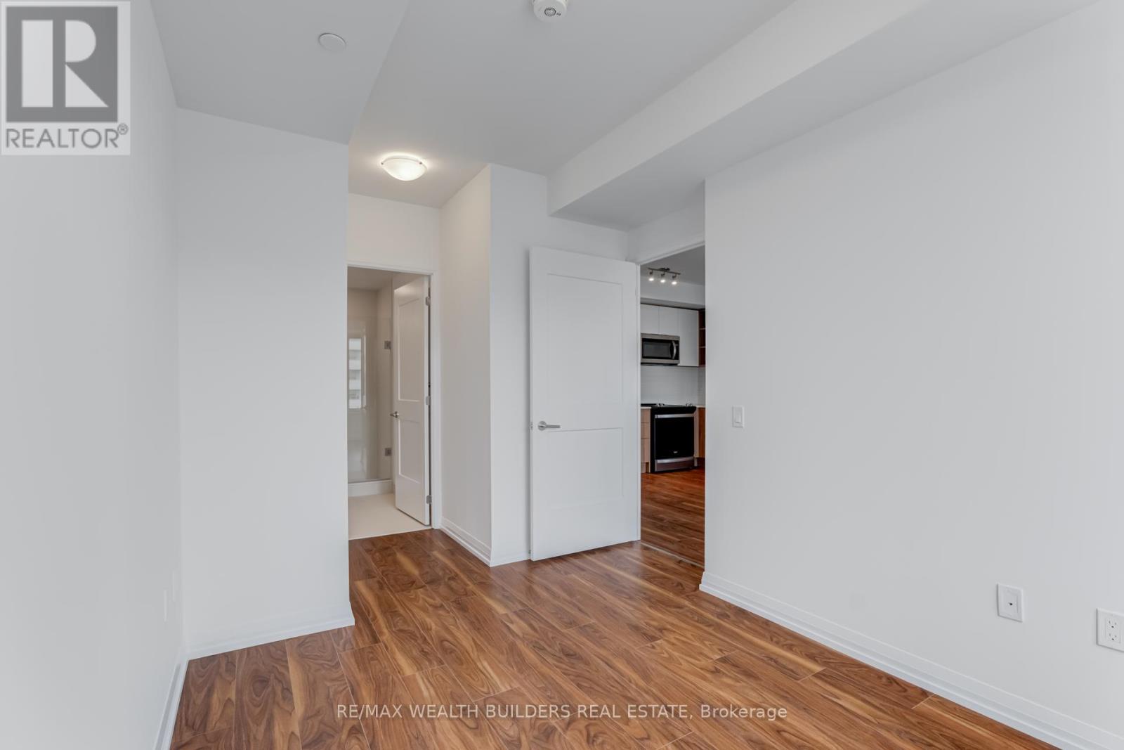 2520 - 50 Dunfield Avenue, Toronto, Ontario  M4S 3A4 - Photo 15 - C13699614