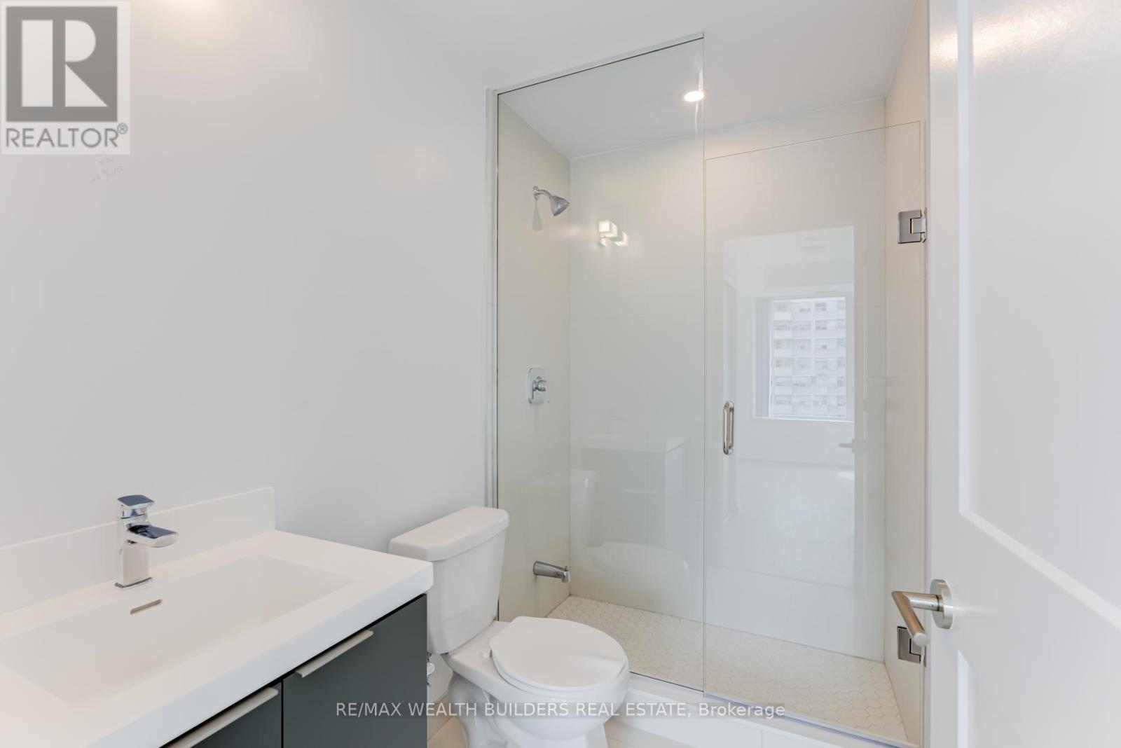 2520 - 50 Dunfield Avenue, Toronto, Ontario  M4S 3A4 - Photo 18 - C13699614