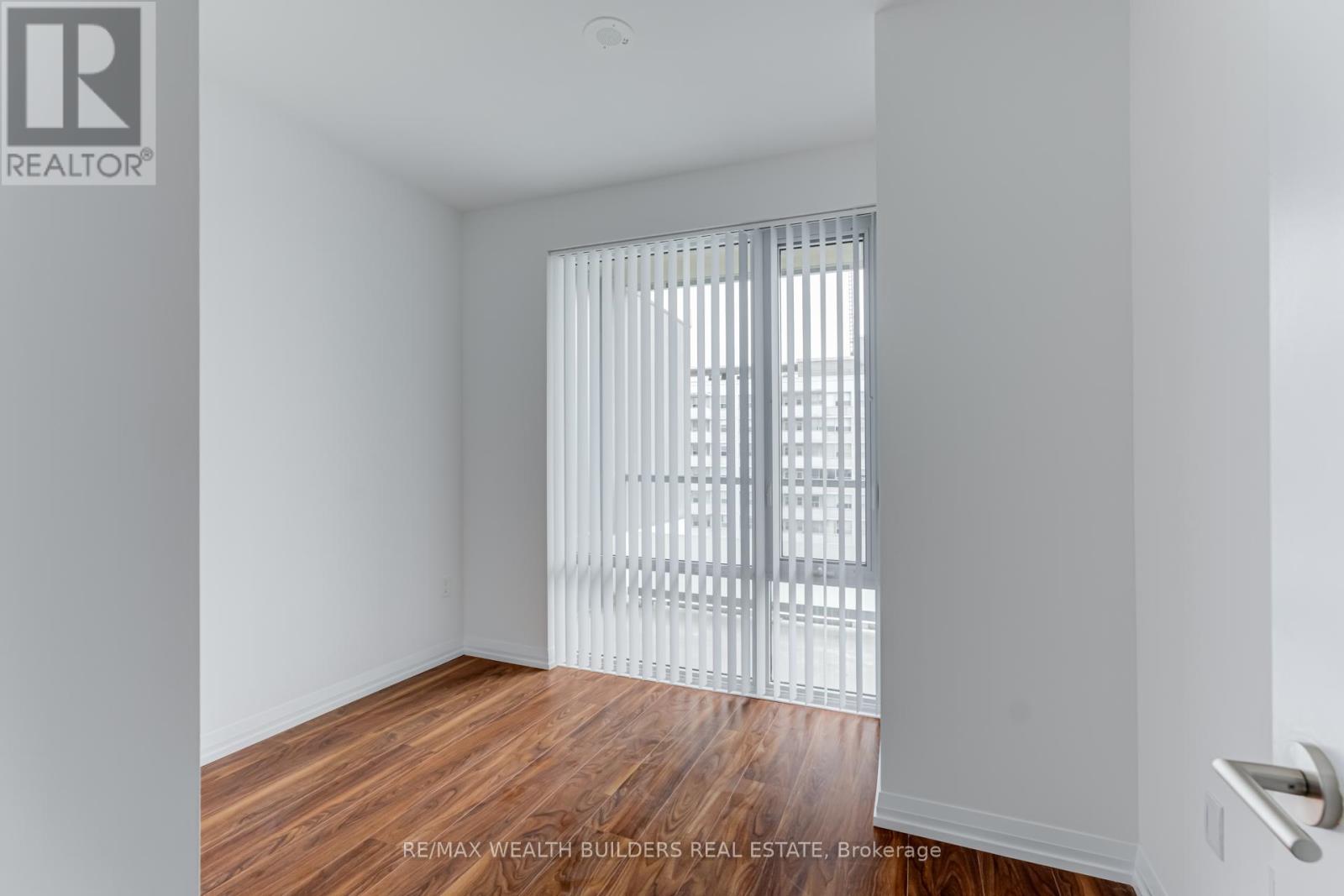 2520 - 50 Dunfield Avenue, Toronto, Ontario  M4S 3A4 - Photo 19 - C13699614