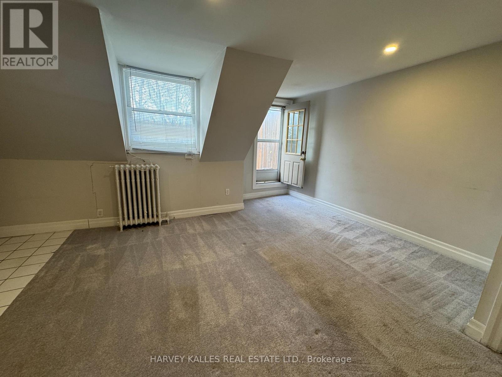 301 - 676 Huron Street, Toronto, Ontario M5R 2R9 - Photo 2 - C13699678