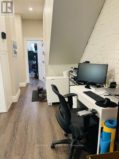 2nd Flr - 376 College Street, Toronto, Ontario M5T 1S6 - Photo 11 - C13699682