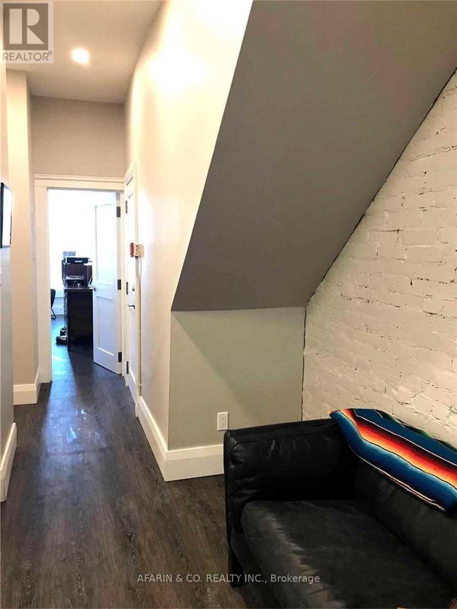 2nd Flr - 376 College Street, Toronto, Ontario M5T 1S6 - Photo 9 - C13699682