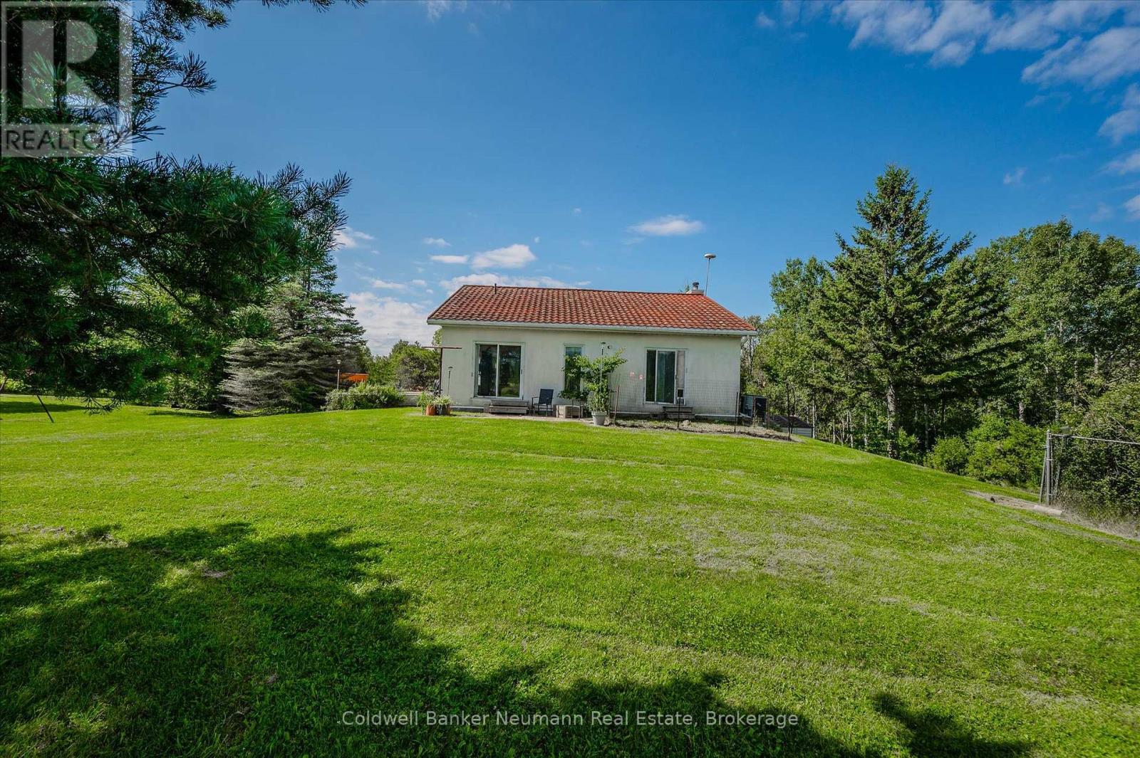 7530 Macpherson Lane, Puslinch, Ontario  N0B 2J0 - Photo 11 - X13699558