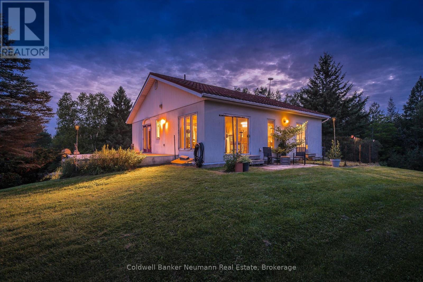 7530 Macpherson Lane, Puslinch, Ontario  N0B 2J0 - Photo 8 - X13699558