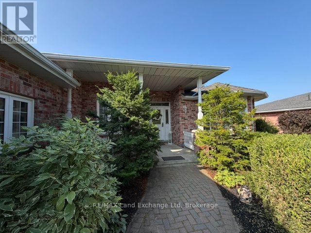 740 Scott Street W, North Perth, Ontario  N4W 1J5 - Photo 33 - X13699636