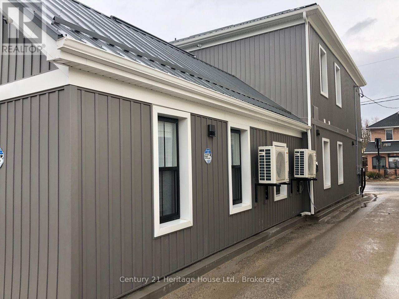 239-249 Main Street N, Wellington North (Mount Forest), Ontario  N0G 2L1 - Photo 3 - X13699642