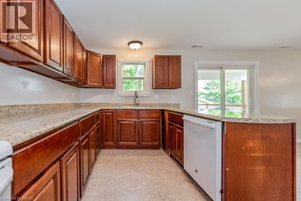 353 Wellington Street E, Mount Forest, Ontario  N0G 2L2 - Photo 13 - 40812730