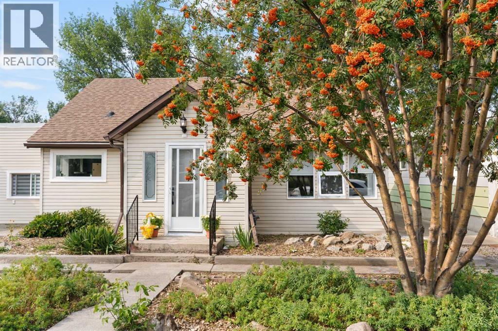 222 45 Avenue W, Claresholm, Alberta  T0L 0T0 - Photo 12 - A2337435