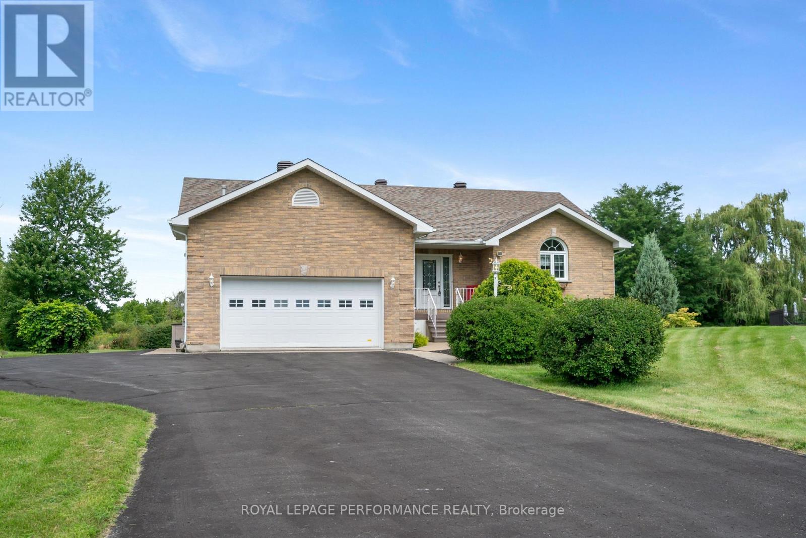 18245 TYOTOWN ROAD, South Glengarry, Ontario
