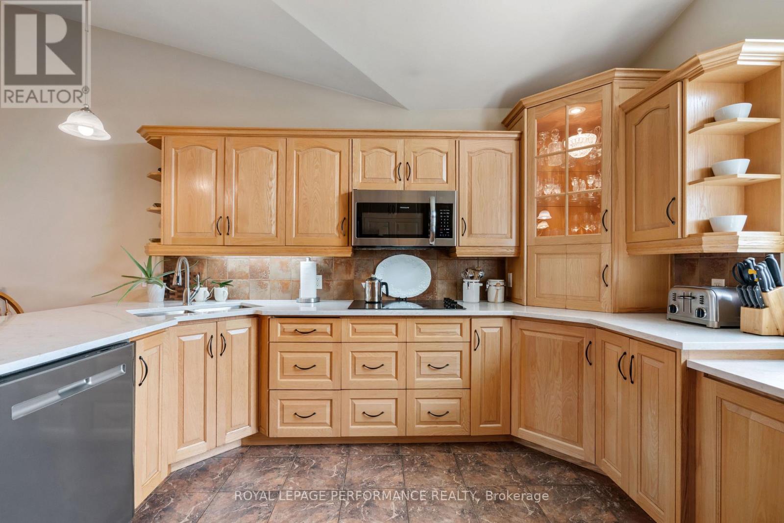 18245 Tyotown Road, South Glengarry, Ontario  K6H 7S7 - Photo 8 - X13699470