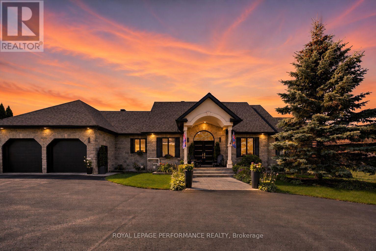 18734 County 2 Road, South Glengarry, Ontario  K6H 5R5 - Photo 3 - X13699612