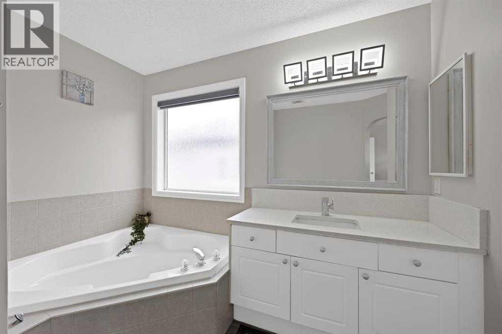 2386 Fairways Circle S, Airdrie, Alberta  T4B 2W9 - Photo 37 - A2338063