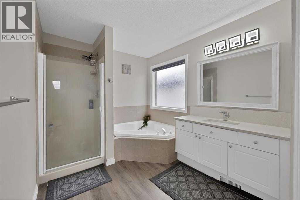 2386 Fairways Circle S, Airdrie, Alberta  T4B 2W9 - Photo 23 - A2338063