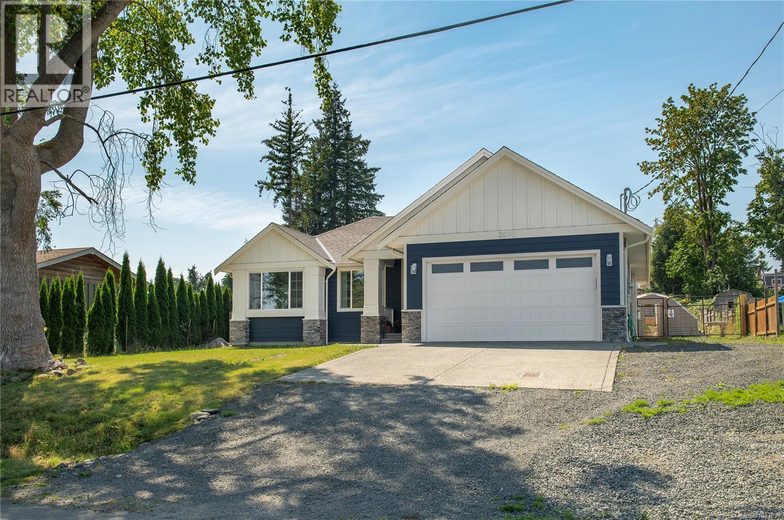 3840 Discovery Dr, Campbell River, British Columbia  V9W 4X4 - Photo 1 - 1043639