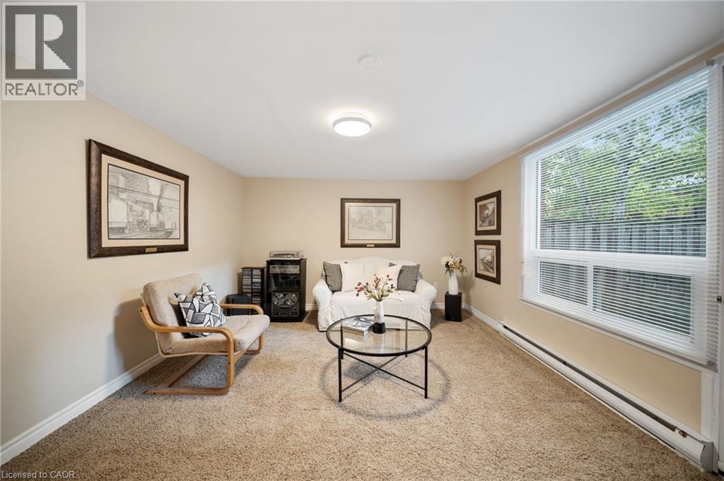4 Patrice Court, Dundas, Ontario L9H 5P5 - Photo 5 - 40856488