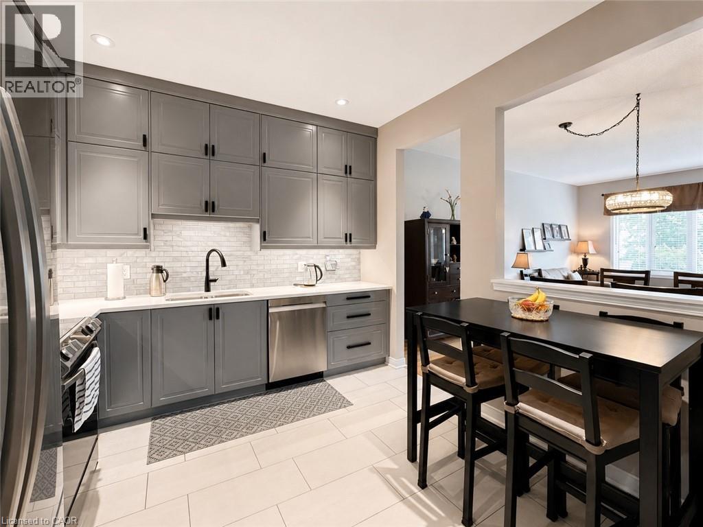 2243 Turnberry Road Unit# 59, Burlington, Ontario  L7M 4Y6 - Photo 16 - 40857025