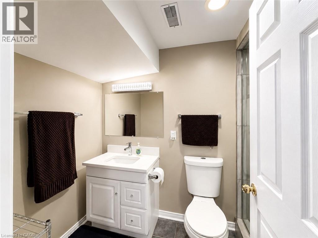 2243 Turnberry Road Unit# 59, Burlington, Ontario  L7M 4Y6 - Photo 41 - 40857025