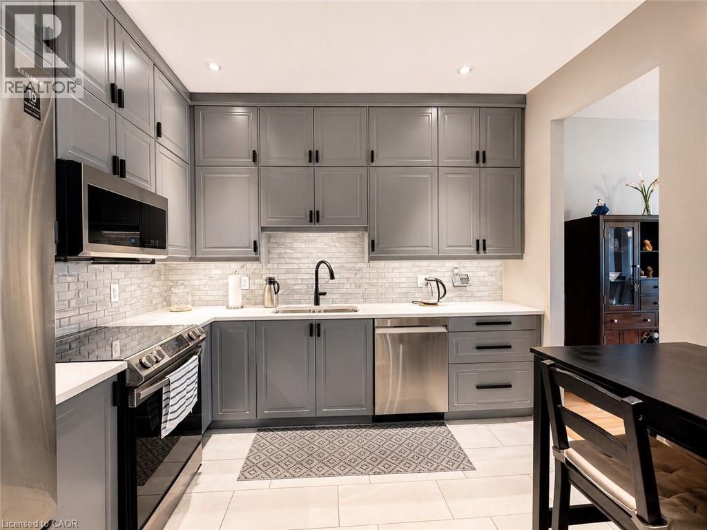2243 Turnberry Road Unit# 59, Burlington, Ontario  L7M 4Y6 - Photo 19 - 40857025