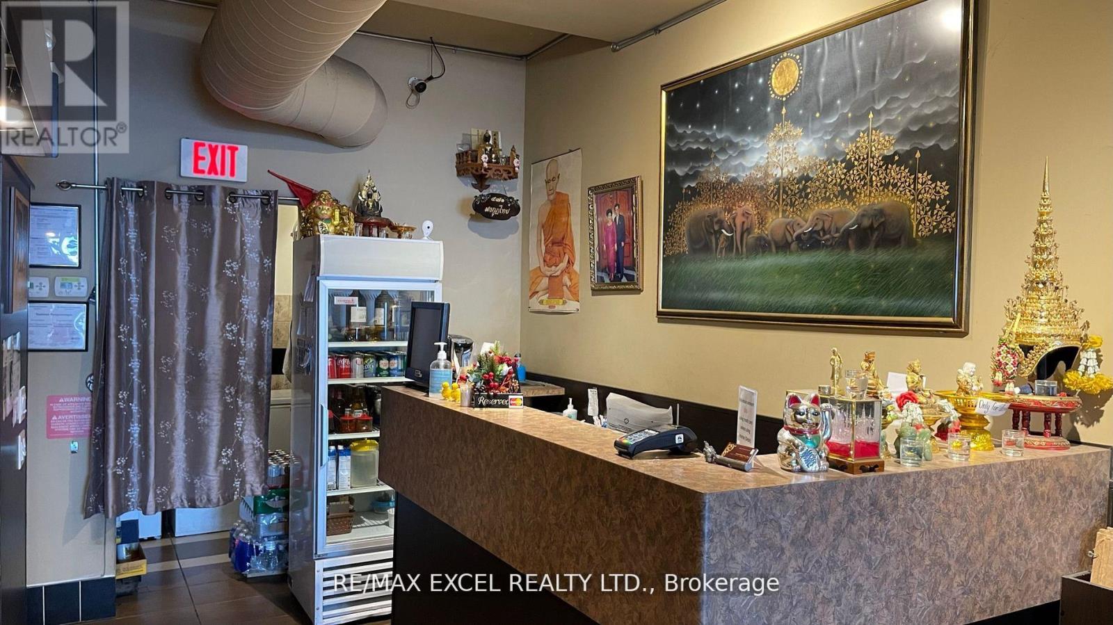 471 Danforth Avenue, Toronto, Ontario M4K 1P1 - Photo 7 - E13699402