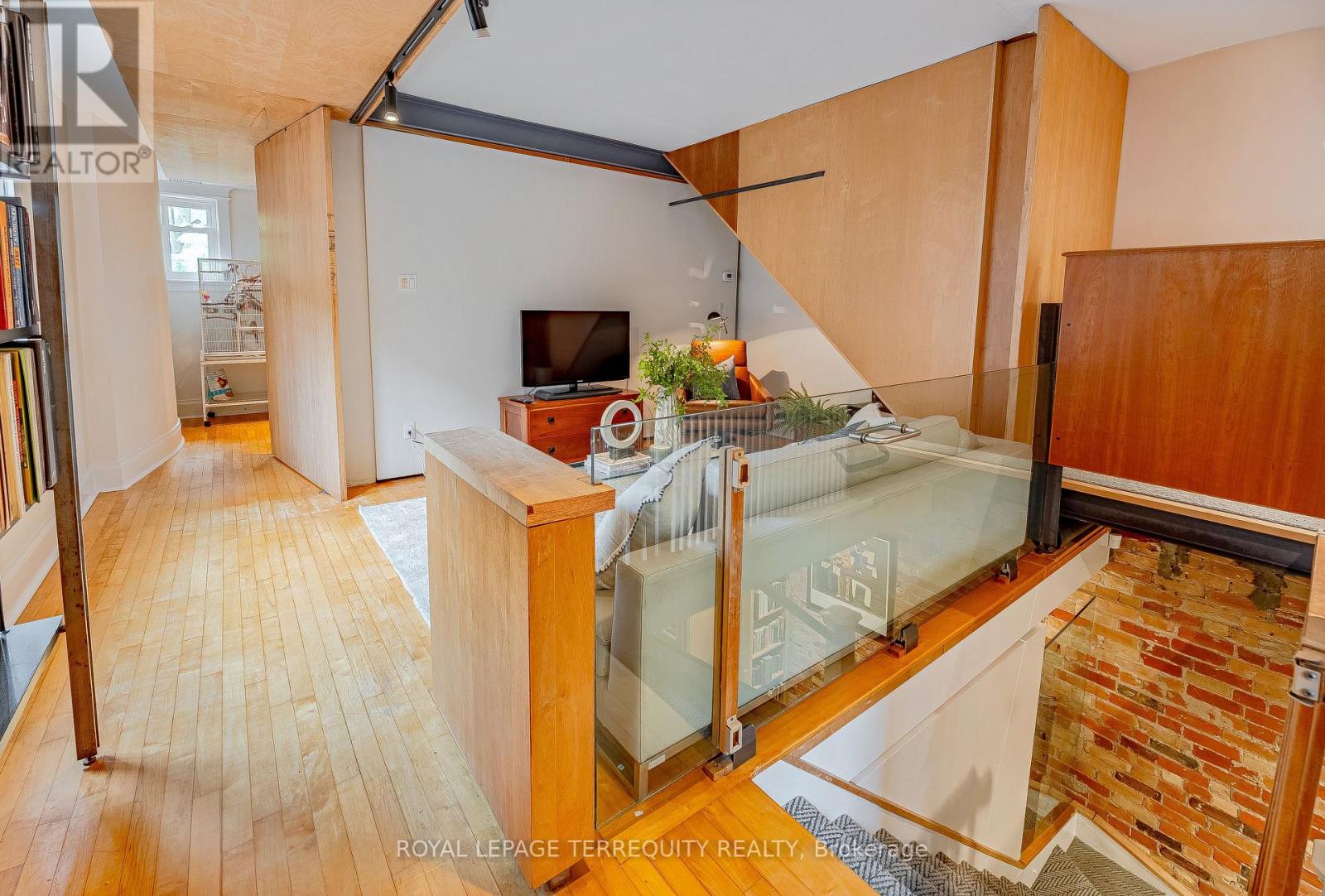 89 Leuty Avenue, Toronto, Ontario M4E 2R2 - Photo 16 - E13699424