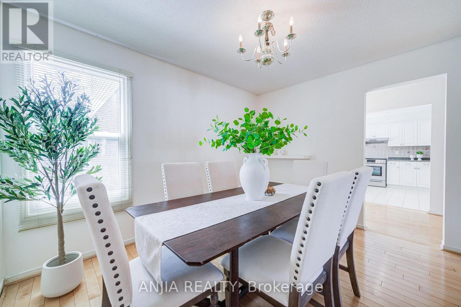 123 Chapel Park Square, Toronto, Ontario  M1V 2S3 - Photo 13 - E13699548