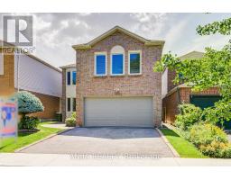 123 CHAPEL PARK SQUARE, Toronto, Ontario